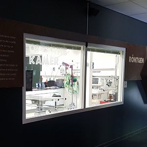 Viewing-window into the animal-hospital