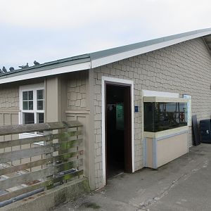 Aquarium (only 18 tanks)