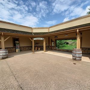 Sep. 2019 - Grizzly Ridge - Red Wolf Viewing