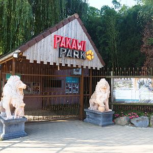 Entrance of Pakawi Park, formerly known as the Olmense Zoo, 2019-06-01