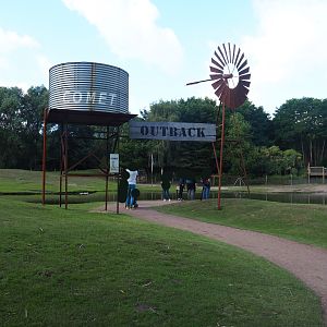 Australian Outback walk-through exhibit, 2019-08-11