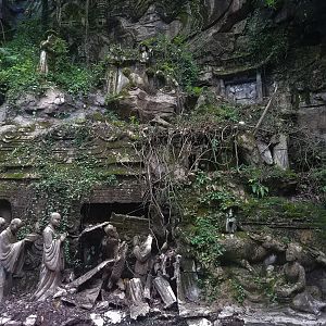 Sculptures, Mount Emei