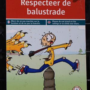 Please respect the barriers sign, 2019-08-04