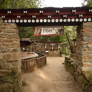 TIbethan village entrance