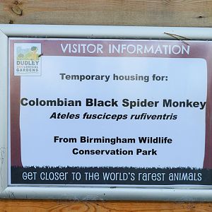 Sign on black lemur enclosure