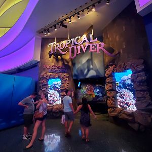 Sep. 2019 - Tropical Diver Entrance