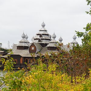 L'Izba Russian restaurant building, 2019-10-04