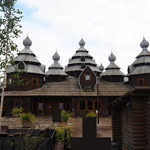 L'Izba Russian restaurant building, 2019-10-04