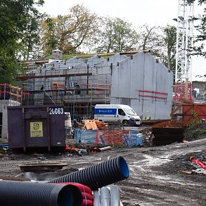 The Land of the Cold - Polar bears and penguins construction site, 2019-10-04