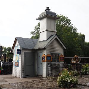 Train tour station, 2019-10-04