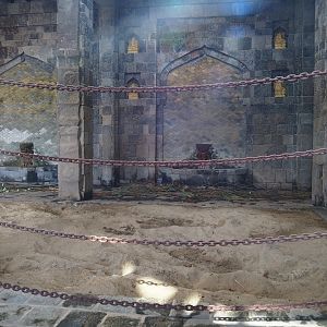 Asian elephant indoor housing in the Asian elephant temple, 2019-10-04