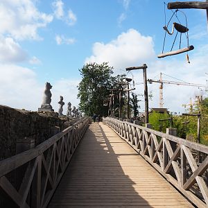 Wallkway to the viewing area for the third and fourth Asian elephant paddocks, 2019-10-04