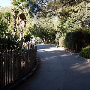 zoo path