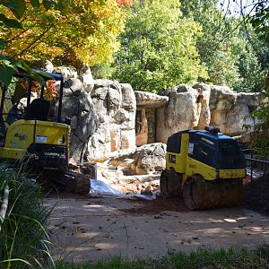 Grizzly Bear Exhibit Construction