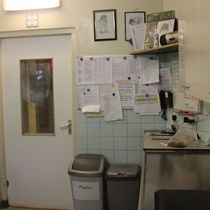 Keepersroom / Kitchen Squirrel monkey building