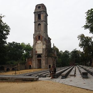 Old abbey tower and raptor show arena, 2019-10-05