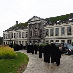 Aquarium building, 2019-10-05