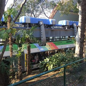 Monorail Between East and West Zoos