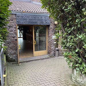 Raubtierhaus entrance 011219