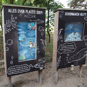 Education displays about the plastic soup issue, 2019-09-15