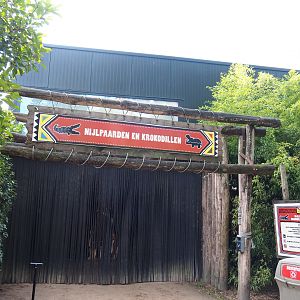 Access to the Hippopotamus and Nile crocodile house, 2019-09-15