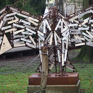 Welded eagle structure with animal adopters signs, 2019-12-28