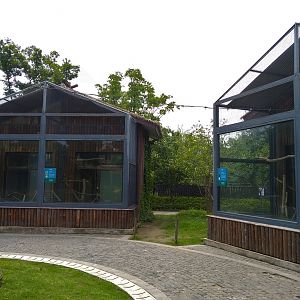 Parrot Aviaries