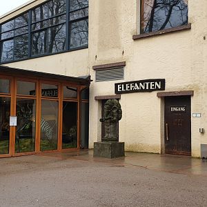 Entrance Elephant-house