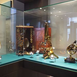 Old microscopy and crystal research equipment, 2019-12-03