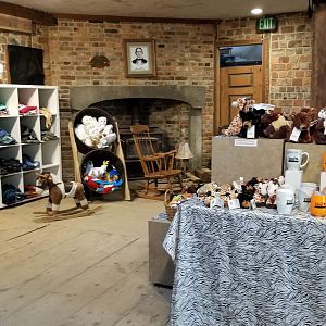 Plumpton Park Zoo - Gift shop inside of old house