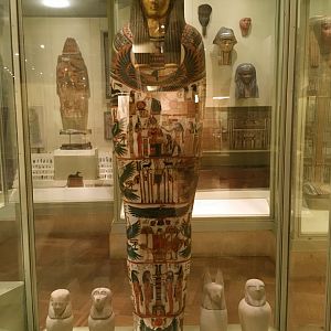 Egypt: Coffin & Canopic Jars of the Lady Djedmaatesankh