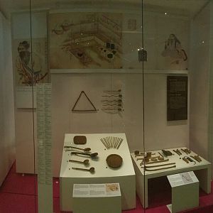 Taiwan: Men & Carving