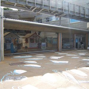 View of closed entrance 30/07/2017