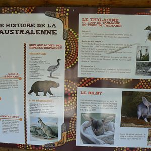 Australian walkthrough aviary - information pannel