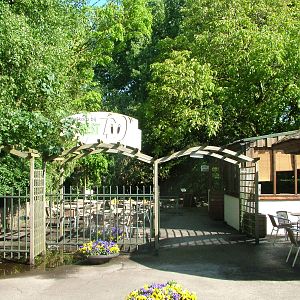 Main entrance at BestZoo 16/05/09