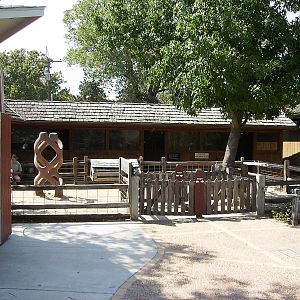 Children's Farm/Petting Zoo