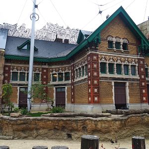 Savanna aviary bird house - Former rhinoceros house, 2020-05-24