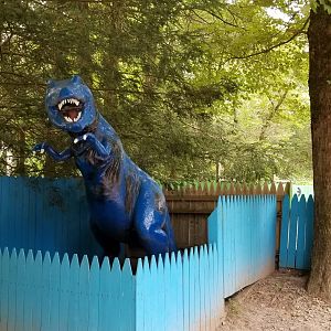 Claws N Paws - Dinosaur Outpost