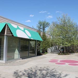 Hospital Exhibit & Animal Wellness Plaza