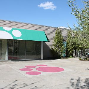 Hospital Exhibit & Animal Wellness Plaza