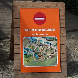 Covid-19 safety measures signage - No access this way, 2020-06-28