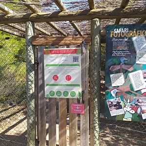 "Safari fotográfico" entry door -Sendaviva (2020)