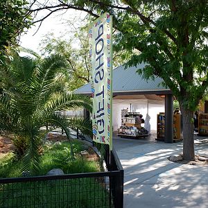 temporary outdoor gift shop