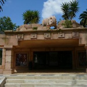 tiger temple entrance