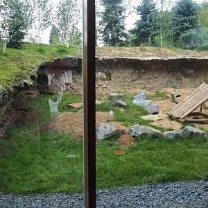 Alpine marmot exhibit next to The Paddling Bear hotel lobby, 2020-09-02