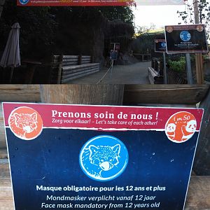 Covid-19 social distancing and mandatory face masks signage, 2020-09-02