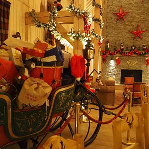 Gaudy Christmas decorations in Santa's Bar, 2020-09-02