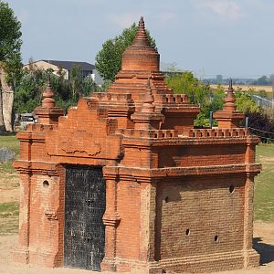 New stupa temple structure with Asian elephant enrichment, 2020-09-02