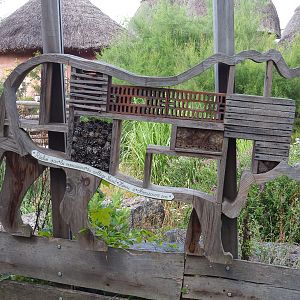 Lion-shaped insect hotel, 2020-09-02
