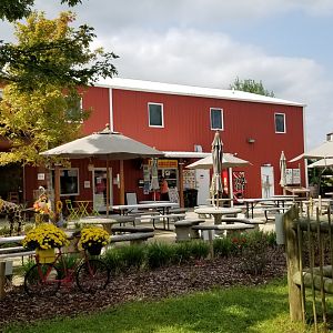 Brights Zoo - Main building, entrance/concessions/gift shop